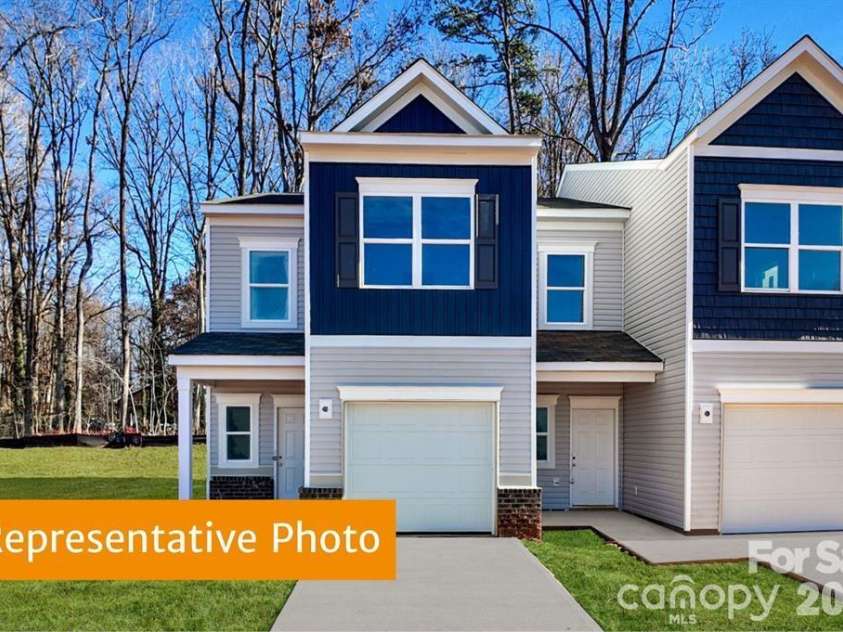 5402 Porterhouse Way, Charlotte, NC 28215.  MLS# CAR4415078, YatesRealty ID 44714. 