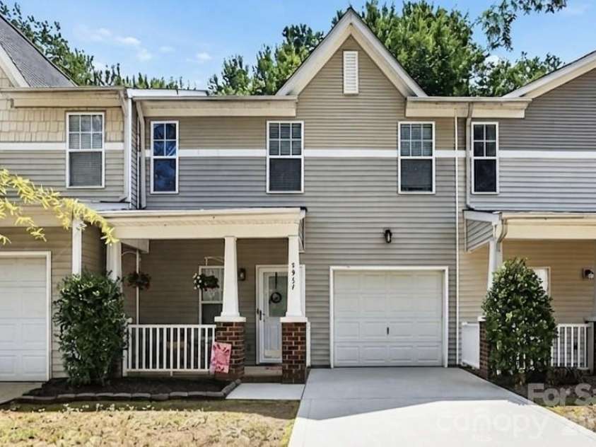 5967 Pisgah Way, Charlotte, NC 28217.  MLS# CAR4412762, YatesRealty ID 44717. 
