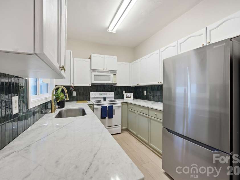 5967 Pisgah Way, Charlotte, NC 28217.  MLS# CAR4412762, YatesRealty ID 44717. 