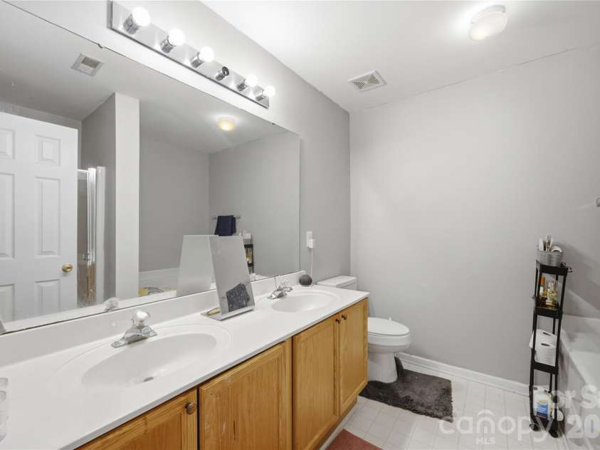 5967 Pisgah Way, Charlotte, NC 28217.  MLS# CAR4412762, YatesRealty ID 44717. 