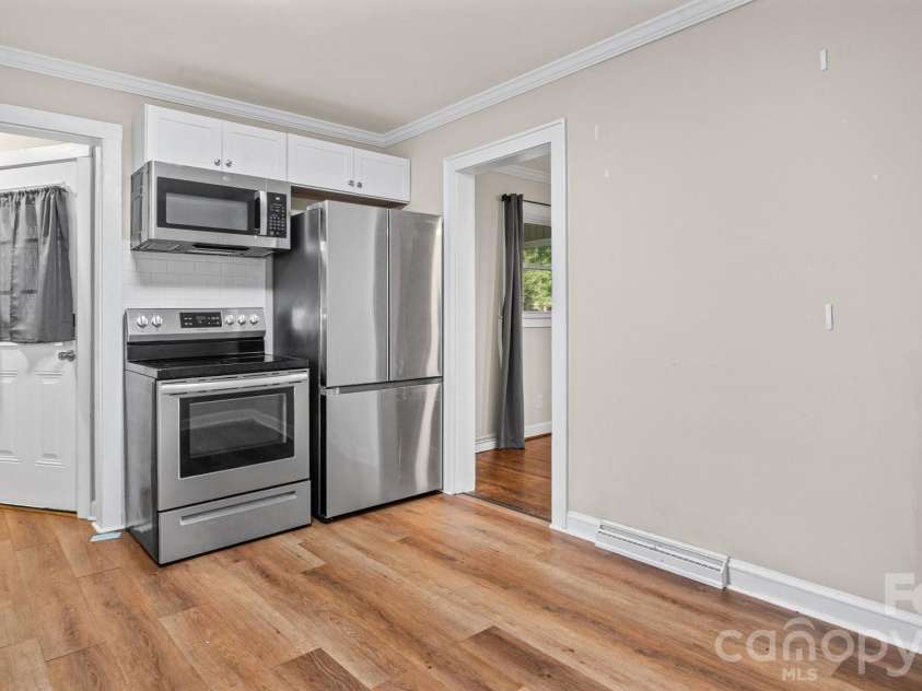 902 Dogwood Drive, Gastonia, NC 28054.  MLS# CAR4413443, YatesRealty ID 44719. 