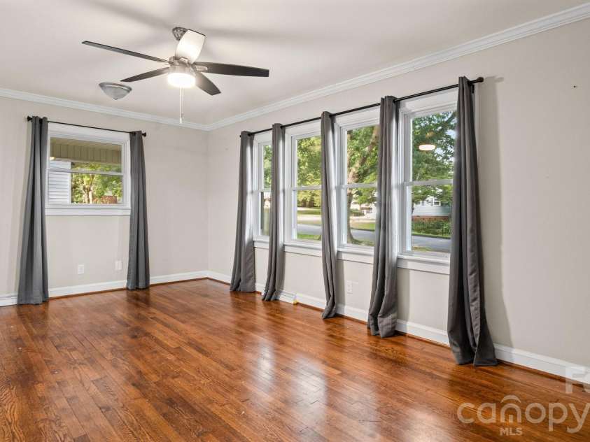 902 Dogwood Drive, Gastonia, NC 28054.  MLS# CAR4413443, YatesRealty ID 44719. 