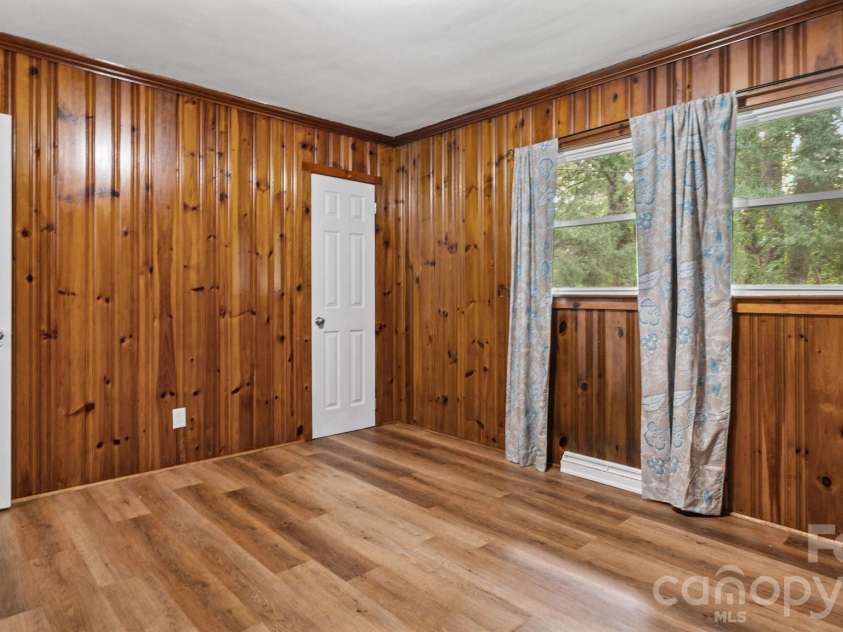902 Dogwood Drive, Gastonia, NC 28054.  MLS# CAR4413443, YatesRealty ID 44719. 