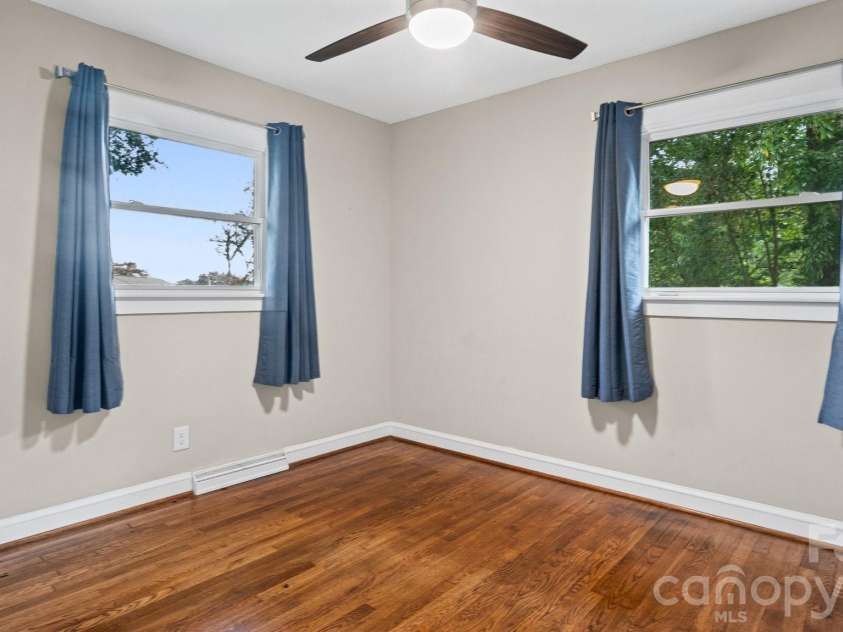 902 Dogwood Drive, Gastonia, NC 28054.  MLS# CAR4413443, YatesRealty ID 44719. 