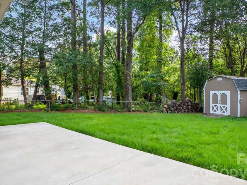 902 Dogwood Drive, Gastonia, NC 28054.  MLS# CAR4413443, YatesRealty ID 44719. 