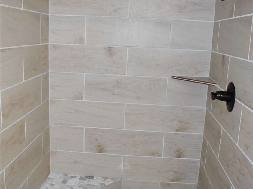 17 Meredith Lane, Marion, NC 28752.  MLS# CAR4249999, YatesRealty ID 4472. 