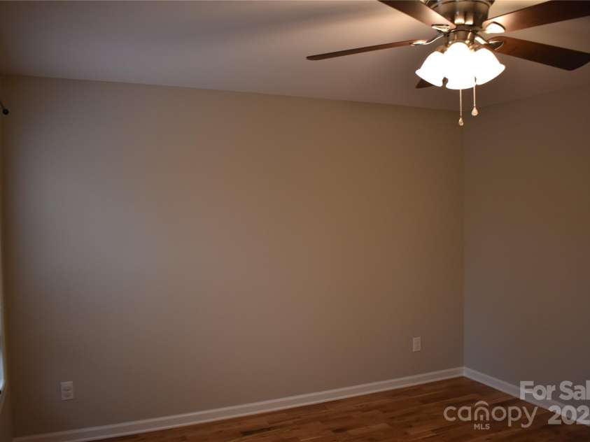 17 Meredith Lane, Marion, NC 28752.  MLS# CAR4249999, YatesRealty ID 4472. 