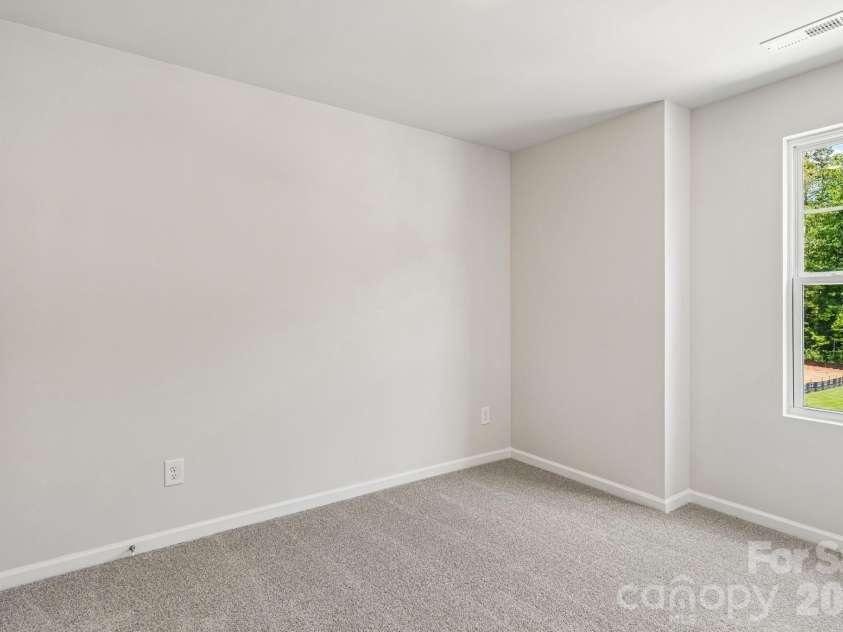 4615 Green Drake Drive, Charlotte, NC 28269.  MLS# CAR4414093, YatesRealty ID 44720. 