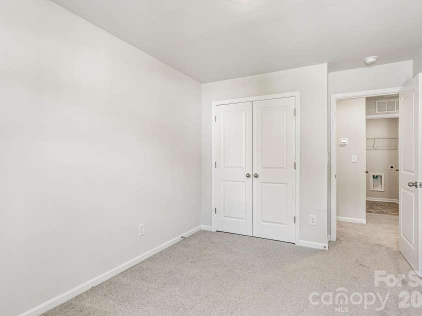4615 Green Drake Drive, Charlotte, NC 28269.  MLS# CAR4414093, YatesRealty ID 44720. 