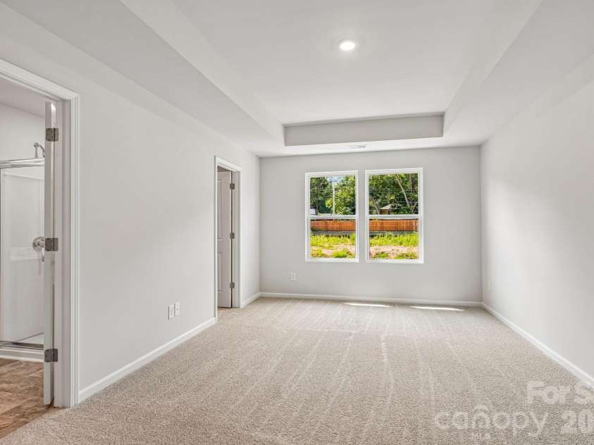 4615 Green Drake Drive, Charlotte, NC 28269.  MLS# CAR4414093, YatesRealty ID 44720. 