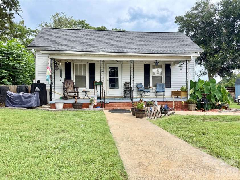 45 Alexander Road, Stony Point, NC 28678.  MLS# CAR4415031, YatesRealty ID 44724. 