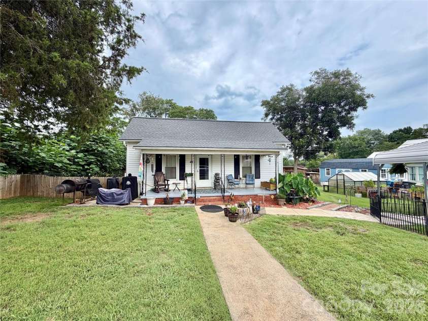 45 Alexander Road, Stony Point, NC 28678.  MLS# CAR4415031, YatesRealty ID 44724. 