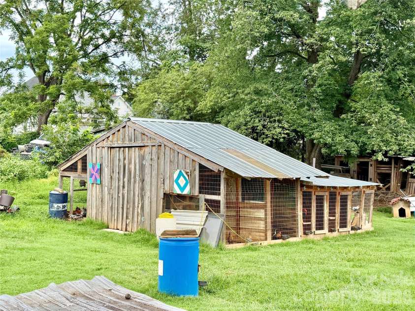 45 Alexander Road, Stony Point, NC 28678.  MLS# CAR4415031, YatesRealty ID 44724. 