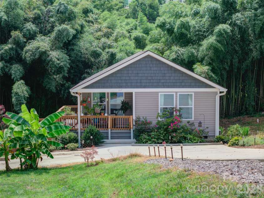 107 Forest Street, Asheville, NC 28803.  MLS# CAR4413610, YatesRealty ID 44725. 