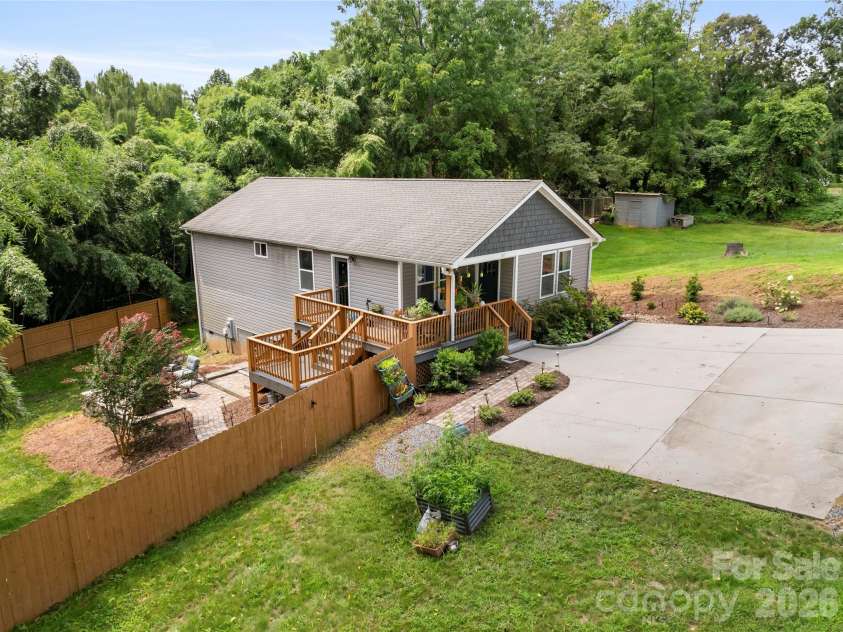 107 Forest Street, Asheville, NC 28803.  MLS# CAR4413610, YatesRealty ID 44725. 