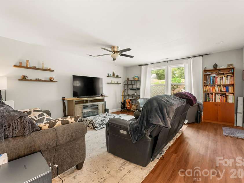 107 Forest Street, Asheville, NC 28803.  MLS# CAR4413610, YatesRealty ID 44725. 