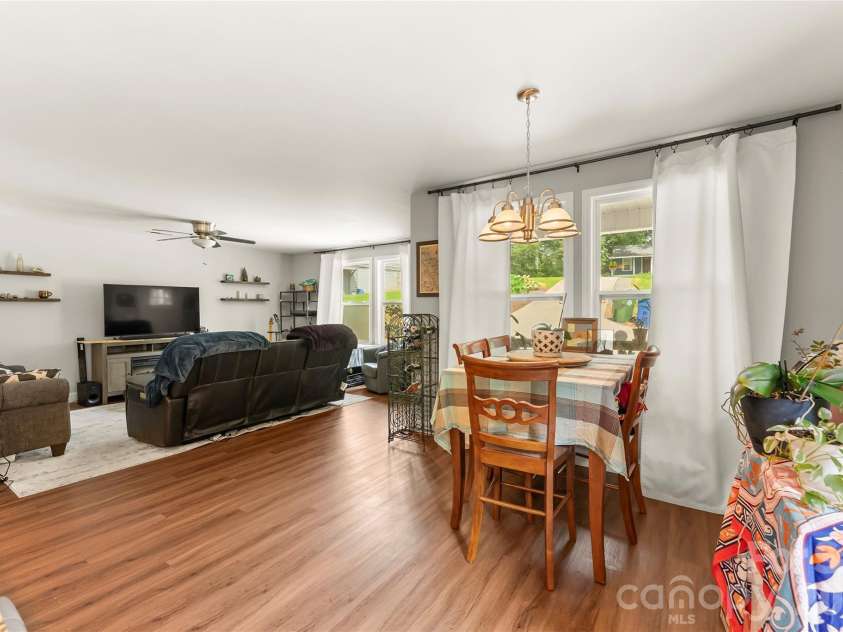 107 Forest Street, Asheville, NC 28803.  MLS# CAR4413610, YatesRealty ID 44725. 