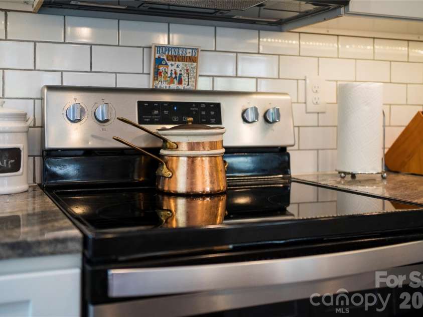 107 Forest Street, Asheville, NC 28803.  MLS# CAR4413610, YatesRealty ID 44725. 