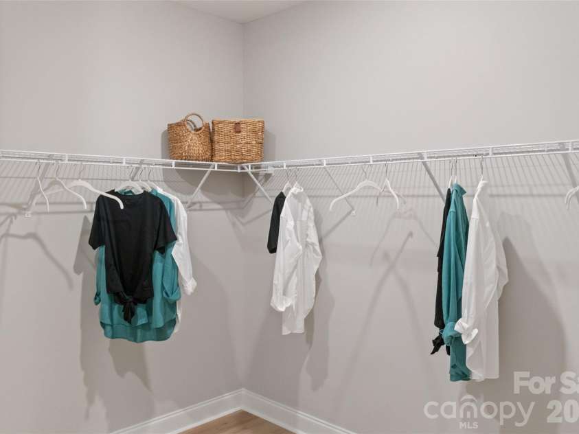 6042 Bella Vista Drive, Denver, NC 28037.  MLS# CAR4410517, YatesRealty ID 44729. 