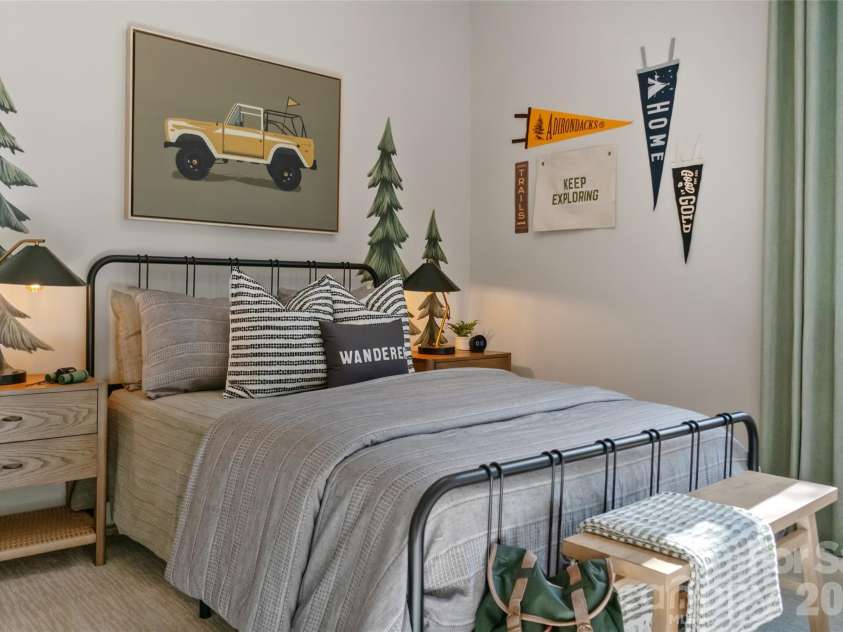 6042 Bella Vista Drive, Denver, NC 28037.  MLS# CAR4410517, YatesRealty ID 44729. 
