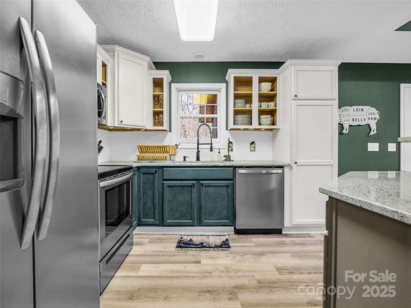 145 Quail Ridge Road, Lake Lure, NC 28746.  MLS# CAR4237652, YatesRealty ID 4473. 