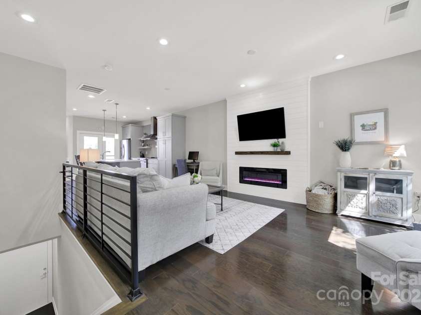 2844 Youngblood Street, Charlotte, NC 28203.  MLS# CAR4304294, YatesRealty ID 4473. 