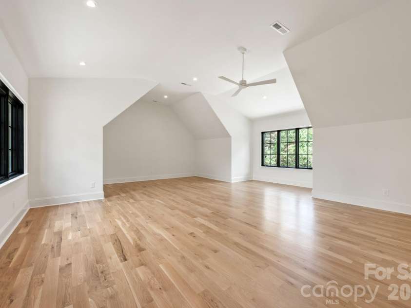 237 Canterbury Road, Charlotte, NC 28211.  MLS# CAR4412714, YatesRealty ID 44731. 