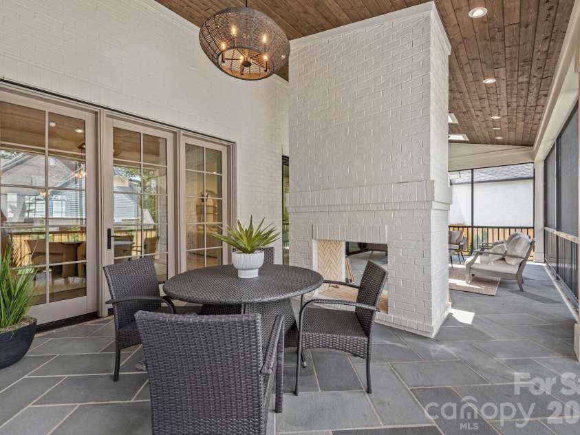 237 Canterbury Road, Charlotte, NC 28211.  MLS# CAR4412714, YatesRealty ID 44731. 