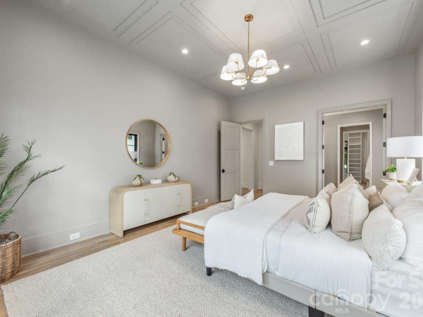 237 Canterbury Road, Charlotte, NC 28211.  MLS# CAR4412714, YatesRealty ID 44731. 