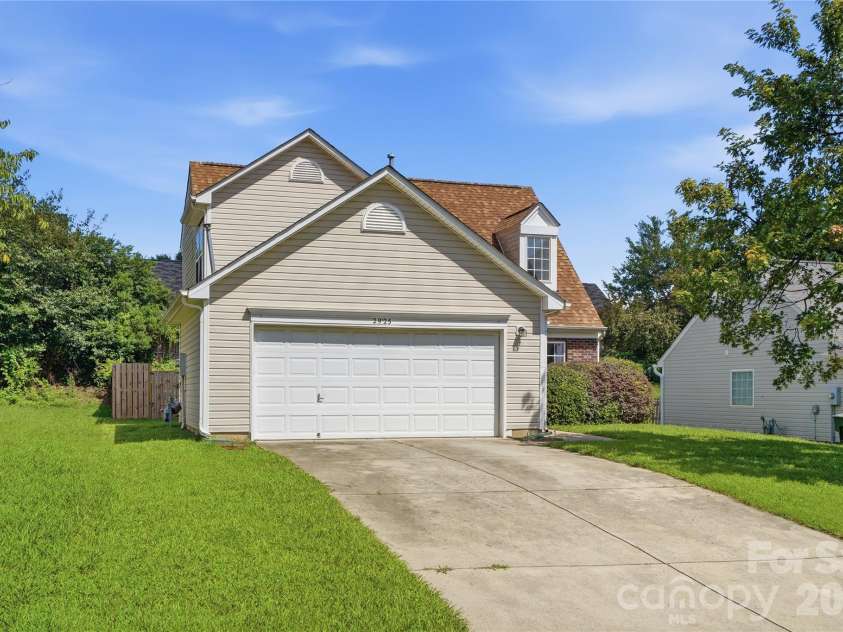 2925 Deep Cove Drive, Concord, NC 28027.  MLS# CAR4413532, YatesRealty ID 44732. 