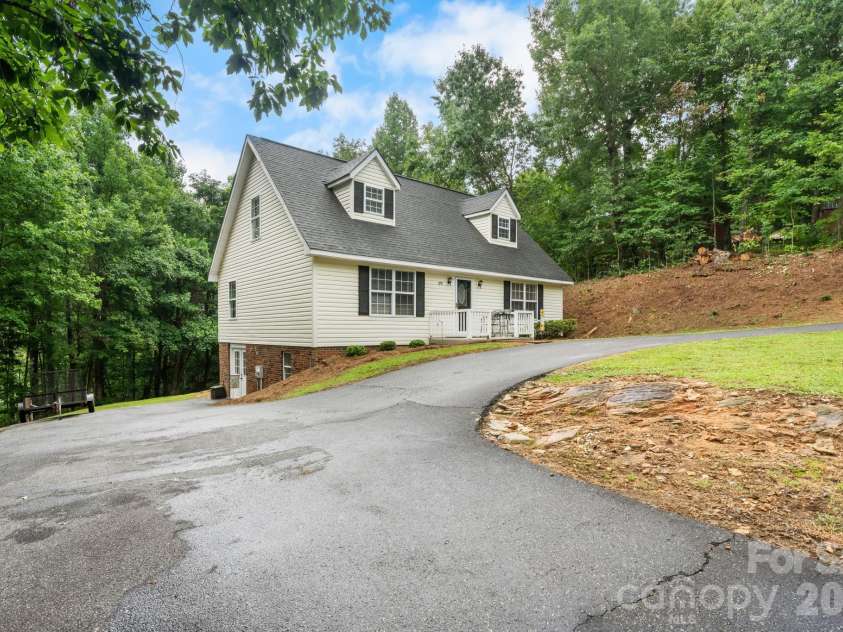 8791 Lisa Trail, Connelly Springs, NC 28612.  MLS# CAR4414597, YatesRealty ID 44733. 