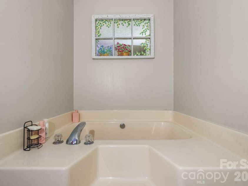 8791 Lisa Trail, Connelly Springs, NC 28612.  MLS# CAR4414597, YatesRealty ID 44733. 