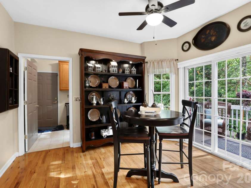 254 Kanuga Forest Drive, Hendersonville, NC 28739.  MLS# CAR4409207, YatesRealty ID 44736. 