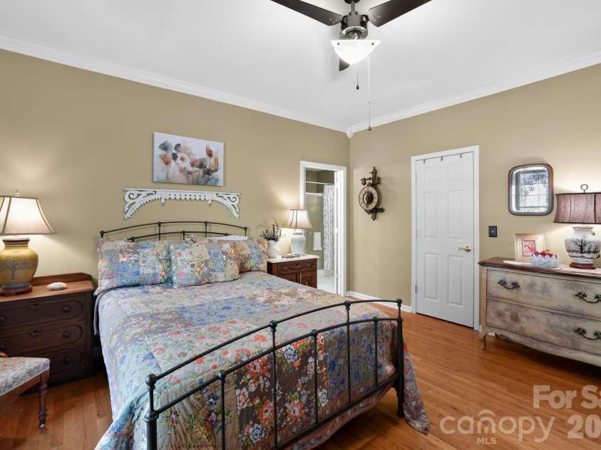 254 Kanuga Forest Drive, Hendersonville, NC 28739.  MLS# CAR4409207, YatesRealty ID 44736. 
