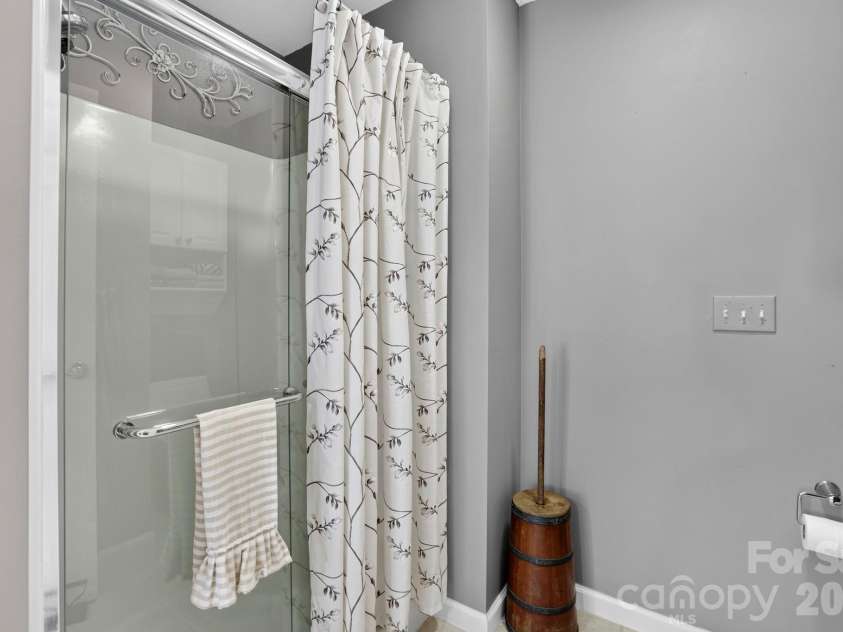 254 Kanuga Forest Drive, Hendersonville, NC 28739.  MLS# CAR4409207, YatesRealty ID 44736. 