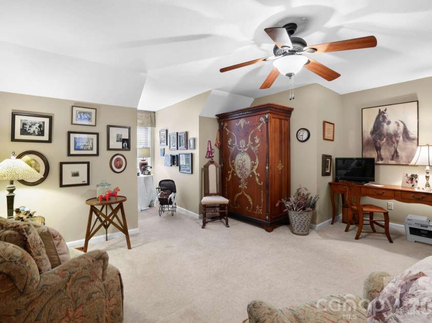254 Kanuga Forest Drive, Hendersonville, NC 28739.  MLS# CAR4409207, YatesRealty ID 44736. 