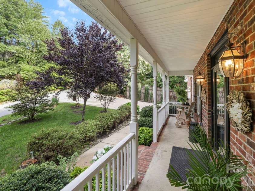 254 Kanuga Forest Drive, Hendersonville, NC 28739.  MLS# CAR4409207, YatesRealty ID 44736. 