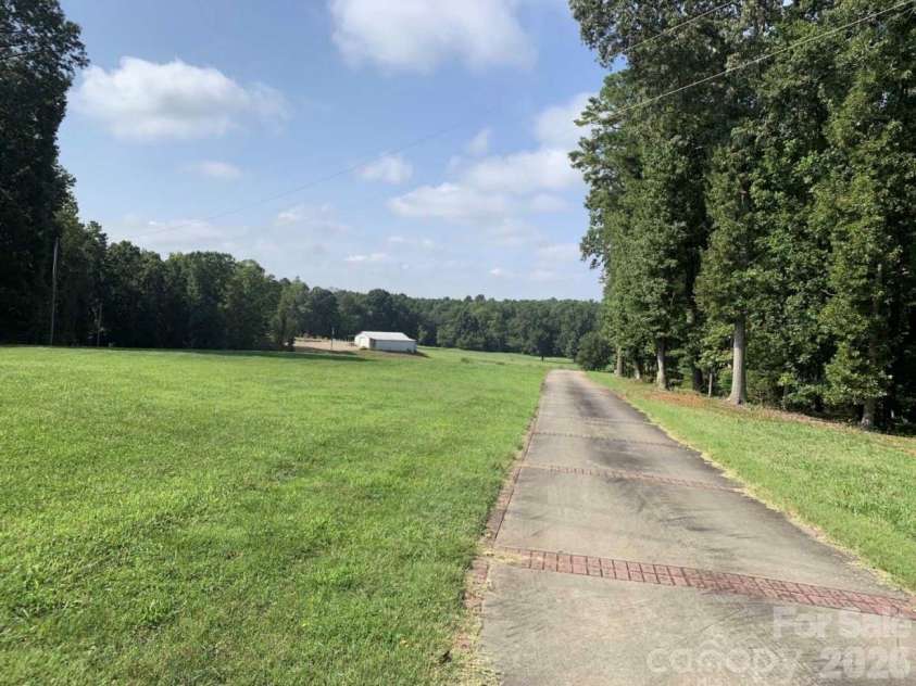 9151 Archer Road, Davidson, NC 28036.  MLS# CAR4415043, YatesRealty ID 44737. 
