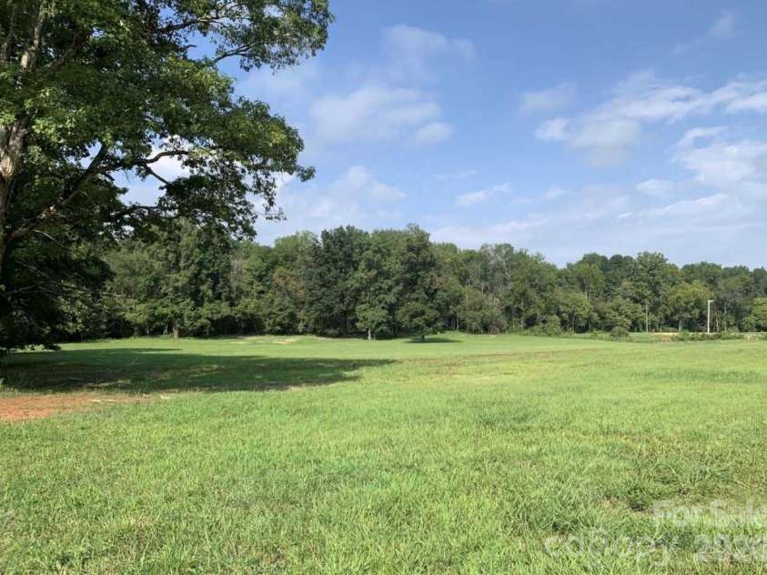 9151 Archer Road, Davidson, NC 28036.  MLS# CAR4415043, YatesRealty ID 44737. 