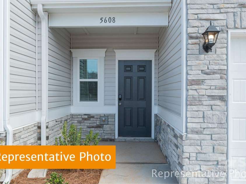 2662 Spinalis Street, Charlotte, NC 28215.  MLS# CAR4415108, YatesRealty ID 44738. 