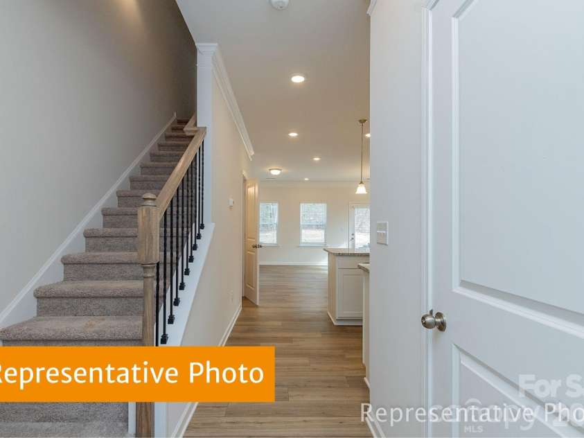 2662 Spinalis Street, Charlotte, NC 28215.  MLS# CAR4415108, YatesRealty ID 44738. 