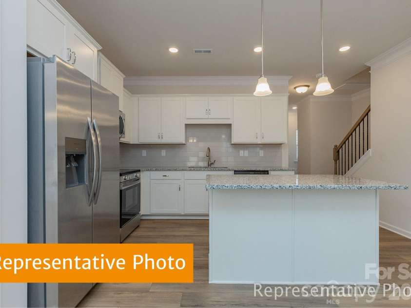 2662 Spinalis Street, Charlotte, NC 28215.  MLS# CAR4415108, YatesRealty ID 44738. 