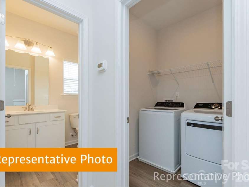 2662 Spinalis Street, Charlotte, NC 28215.  MLS# CAR4415108, YatesRealty ID 44738. 