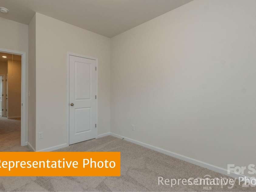 2662 Spinalis Street, Charlotte, NC 28215.  MLS# CAR4415108, YatesRealty ID 44738. 