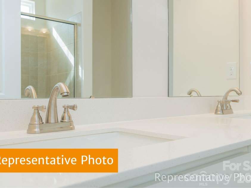 2662 Spinalis Street, Charlotte, NC 28215.  MLS# CAR4415108, YatesRealty ID 44738. 