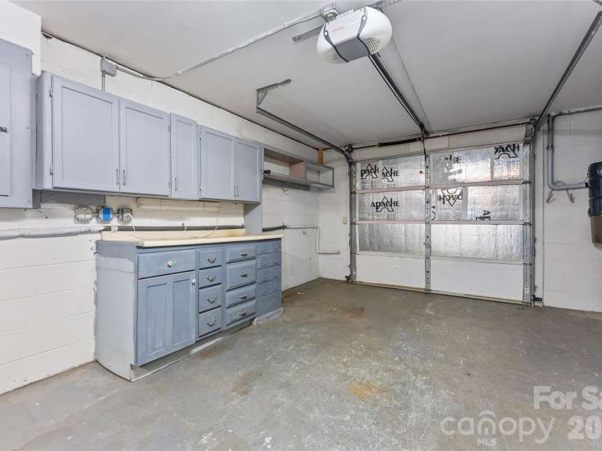 8 Keasler Road, Asheville, NC 28805.  MLS# CAR4404859, YatesRealty ID 44740. 