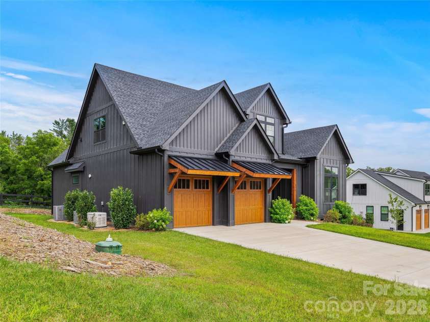 258 Mavrick Drive, Mills River, NC 28759.  MLS# CAR4414114, YatesRealty ID 44743. 
