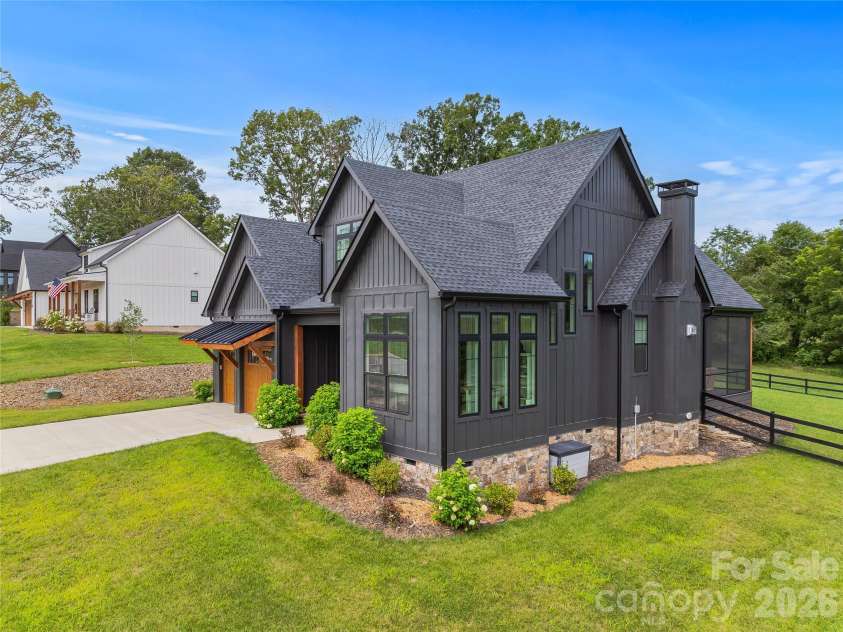 258 Mavrick Drive, Mills River, NC 28759.  MLS# CAR4414114, YatesRealty ID 44743. 