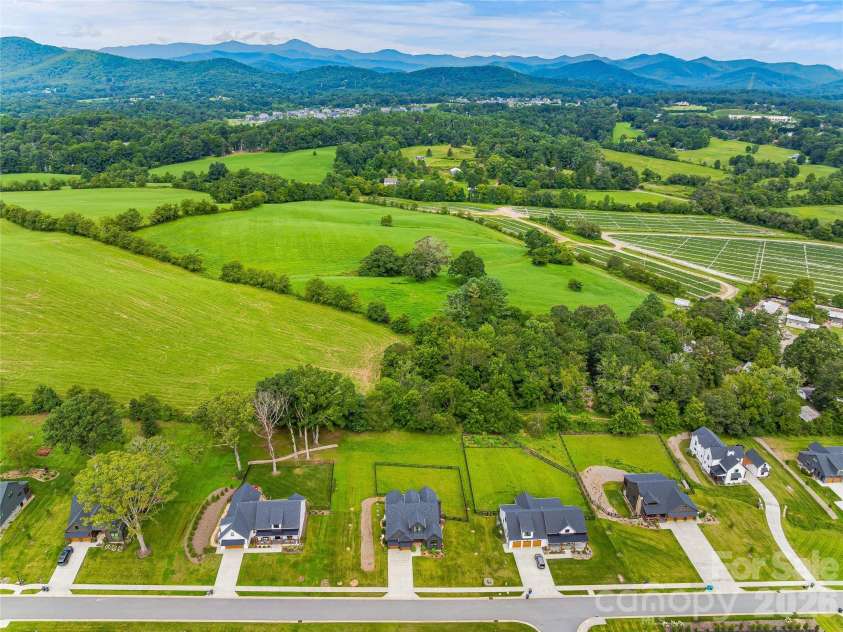 258 Mavrick Drive, Mills River, NC 28759.  MLS# CAR4414114, YatesRealty ID 44743. 