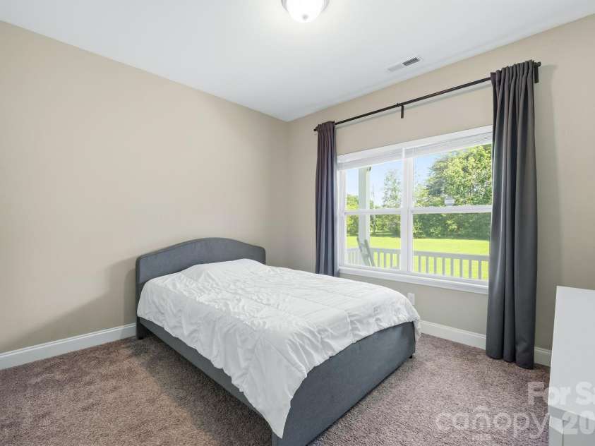 3154 43RD Avenue, Hickory, NC 28601.  MLS# CAR4403362, YatesRealty ID 44744. 